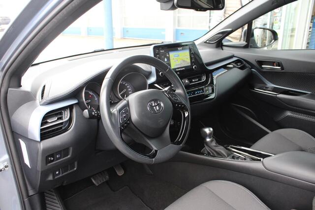 Toyota C-HR 2.0 Hybrid Style | JBL Audio | BLIS | Stoelverarming | Camera | Navigatie | Cruise Control |