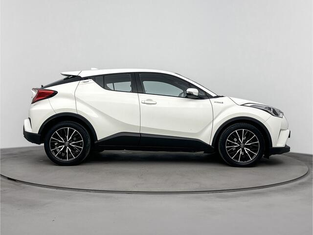 Toyota C-HR 1.8 Hybrid Active | Navi | 18'' Lichtmetalen Velgen | NL-Auto |