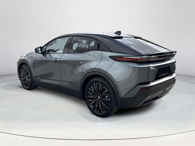 Toyota C-HR Executive AWD 77 kWh **MINERAL METALIC/ NIEUWE AUTO/ DIRECT LEVERBAAR**
