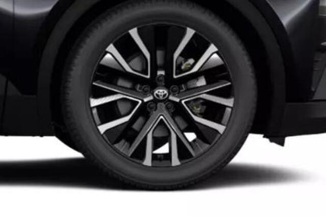 Toyota C-HR First Edition 77 kWh , Nieuw en direct leverbaar met ¤2.000 inruilpremie