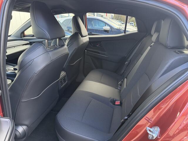 Toyota C-HR First Edition 77 kWh Demo Stoel Stuur Verwarming Warmtepomp