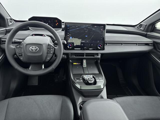 Toyota C-HR Executive AWD 77 kWh | Apple Carplay & Android Auto | Parkeercamera | * | Direct leveren |