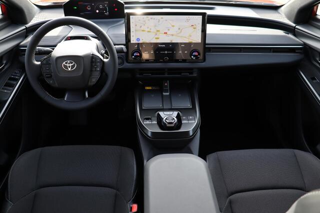 Toyota C-HR First Edition 77 kWh, Apple Carplay / Android Auto ,Adaptieve cruise control.