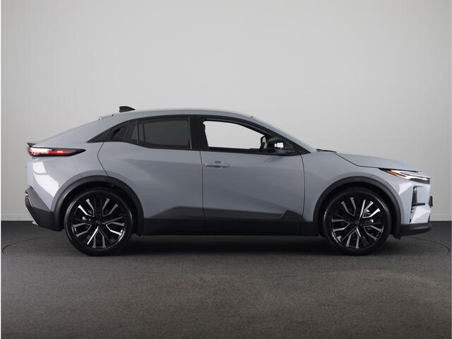 Toyota C-HR First Edition 77 kWh *NIEUW* | Uit voorraad leverbaar! | 20" LM velgen |