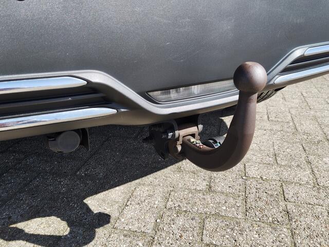 Toyota C-HR 2.0 Hybrid First Edition | Trekhaak | JBL | Navi | Sensoren v/a