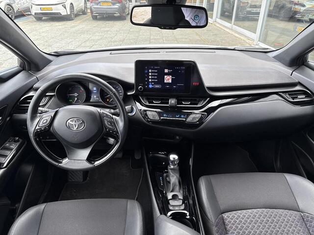 Toyota C-HR 1.8 Hybrid Executive **DODEHOEK DETECTIE/ KEYLESS/ STOELVERWARMING**