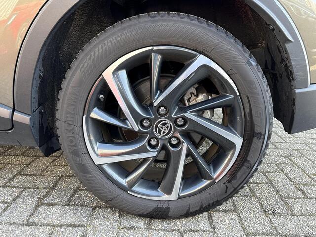 Toyota C-HR 2.0 Hybrid Dynamic **KEYLESS/ ADAPTIEF CRUISE CONTROL/ PARKEERSENSOREN**