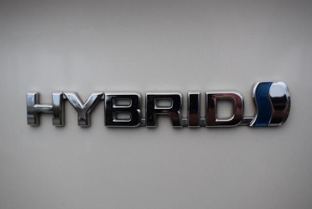 Toyota C-HR 2.0 Hybrid Launch Edition Full Option