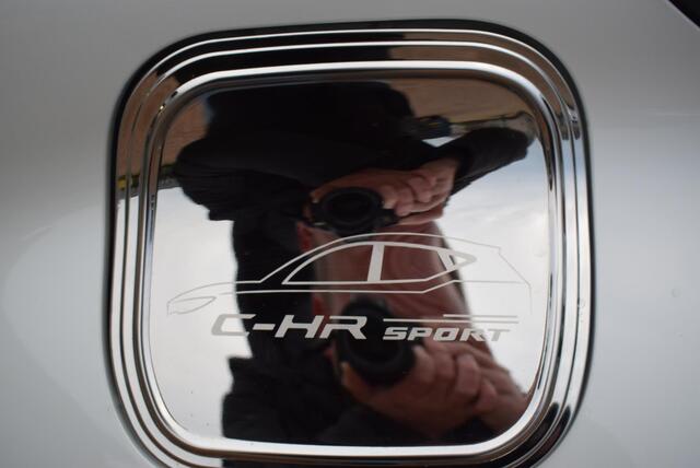 Toyota C-HR 2.0 Hybrid Launch Edition Full Option