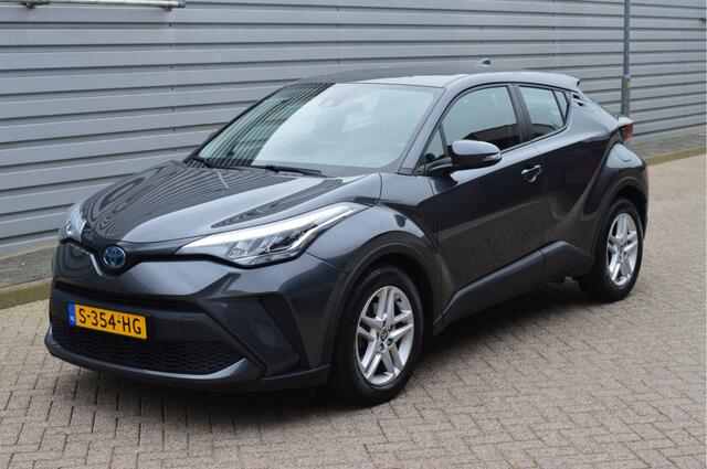 Toyota C-HR 1.8 Hybrid Active O.a: Adaptive cruise, Clima, Dab, 17 Inch L.M. met all-season, Carplay, Camera, Etc.. Rijklaar! All-in prijs!