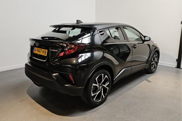 Toyota C-HR 1.8 Hybrid Dynamic - Apple Carplay/Android Auto - Trekhaak - Adaptive Cruise