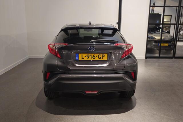 Toyota C-HR 1.8 Hybrid Dynamic Sport - Stoelverwarming - Dodehoekdetectie - Adaptive Cruise