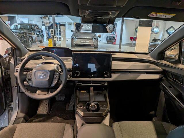 Toyota C-HR First Edition 77 kWh |Rijklaar|AllSeasonBanden|BTWauto|