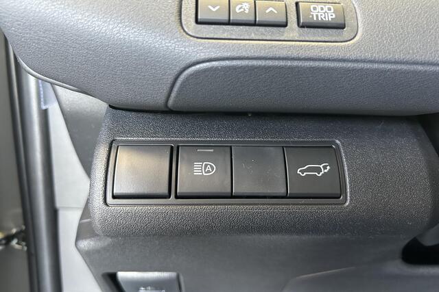 Toyota C-HR First Edition 77 kWh, Inruilpremie ¤2.000,- BSM, Apple Carplay/Android Auto, Stoel & Stuur verwarming!