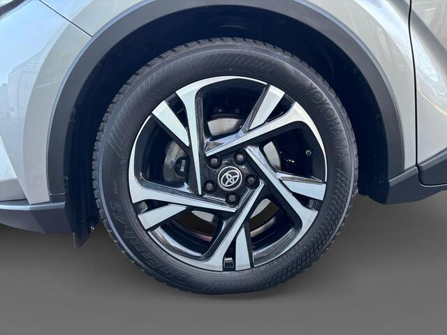 Toyota C-HR 1.8 Hybrid Dynamic | NL-AUTO | CAMERA | CAR PLAY | ALL SEASON BANDEN |