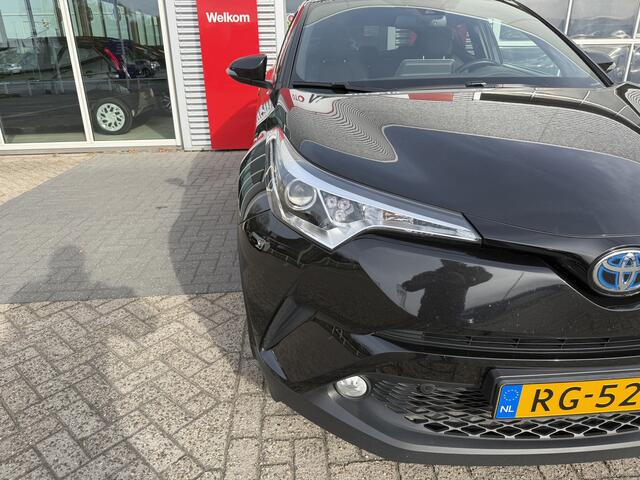 Toyota C-HR 1.8 Hybrid Executive *Met trekhaak!*