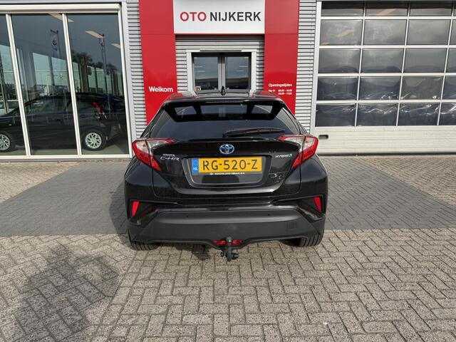 Toyota C-HR 1.8 Hybrid Executive *Met trekhaak!*