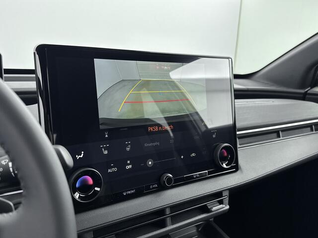 Toyota C-HR First Edition 77 kWh | Apple Carplay & Android Auto | Parkeercamera | * | Direct leveren |