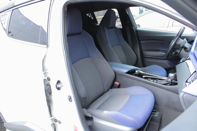 Toyota C-HR 1.8 Hybrid Bi-Tone |trekhaak|JBL|stoelverwarming|navigatie|