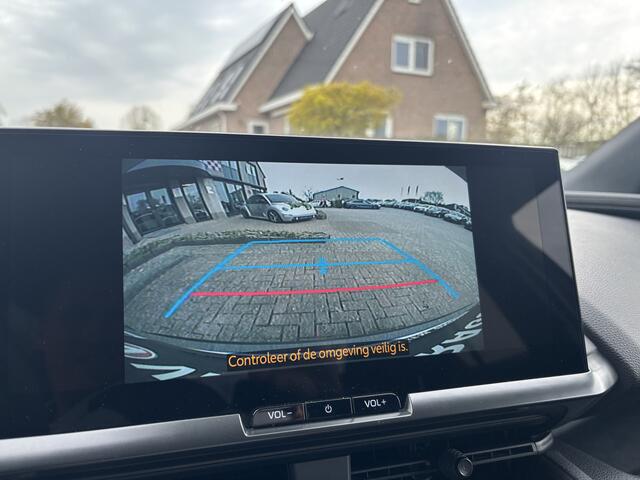 Toyota C-HR 1.8 Hybrid 140 Business Plus Automaat Stoelverwarming / All-Seasons