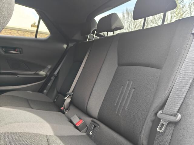 Toyota C-HR Hybrid FWD Team Deutschland