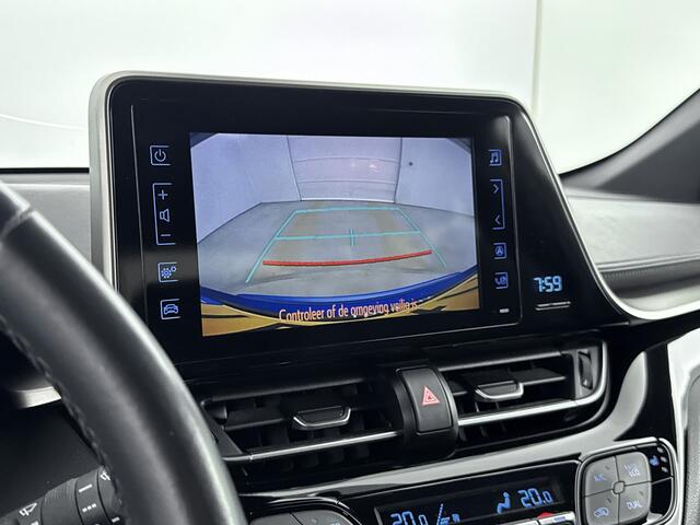 Toyota C-HR 1.8 Hybrid Dynamic Trekhaak Afneembaar | Incl Winterset | Lichtmetalen Velgen 18'' | Parkeersensoren Achter | Stoelverwarming | Navi |