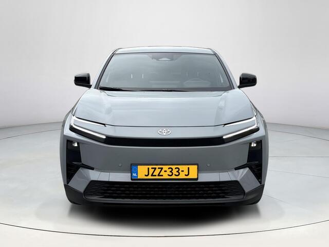Toyota C-HR First Edition 77 kWh **STUURVERWARMING/ DODEHOEK DETECTIE/ ELEKTRONISCHE ACHTERKLEP**