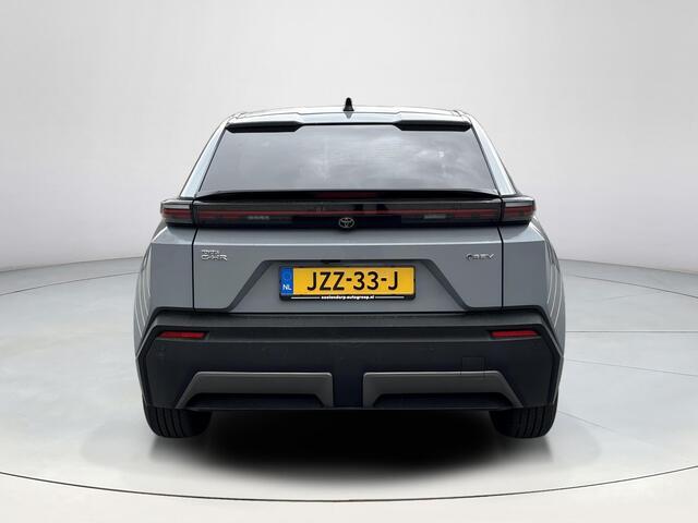 Toyota C-HR First Edition 77 kWh **STUURVERWARMING/ DODEHOEK DETECTIE/ ELEKTRONISCHE ACHTERKLEP**