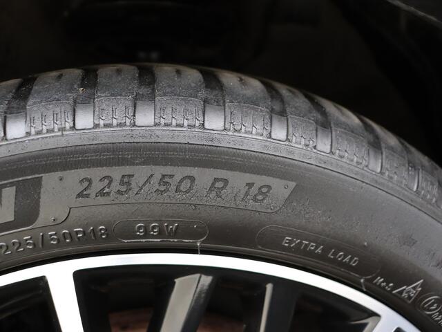 Toyota C-HR 1.8 Hybrid Executive | NL dealeronderhouden |