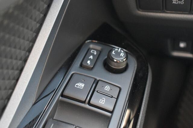 Toyota C-HR 2.0 Hybrid Executive Automaat 184pk | JBL | Stoel&Stuur verwarming | BSM | PDC | Keyless entry |