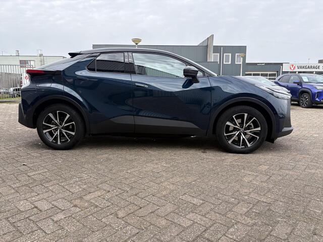 Toyota C-HR 2.0 Plug-in Hybrid 220 First Edition