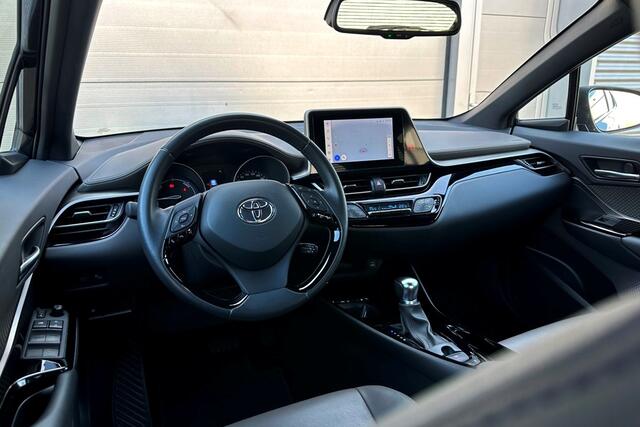 Toyota C-HR 1.8 Hybrid Style Bi-Tone Carplay / Safety Pakket / Navi
