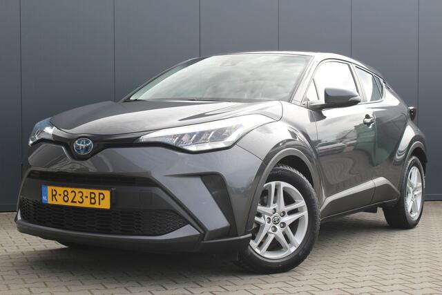 Toyota C-HR 1.8 Hybrid Active | Incl. 12 maanden garantie | Cruise control | Achteruitrijcamera | Climate control | Bluetooth | Lichtmetalen velgen | Airco | Navigatie | Lane assist