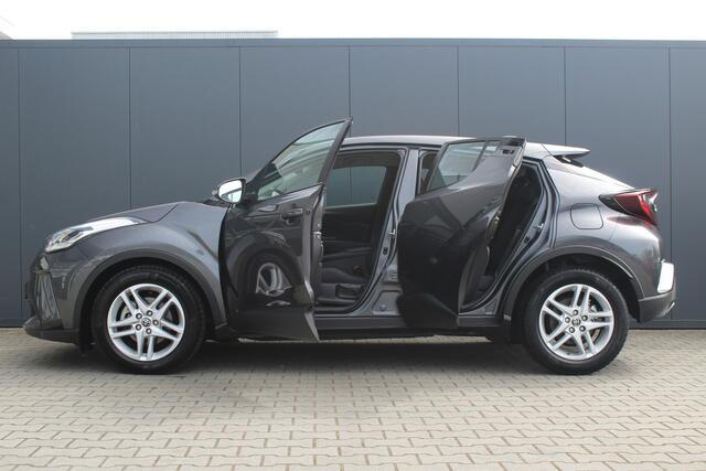 Toyota C-HR 1.8 Hybrid Active | Incl. 12 maanden garantie | Cruise control | Achteruitrijcamera | Climate control | Bluetooth | Lichtmetalen velgen | Airco | Navigatie | Lane assist