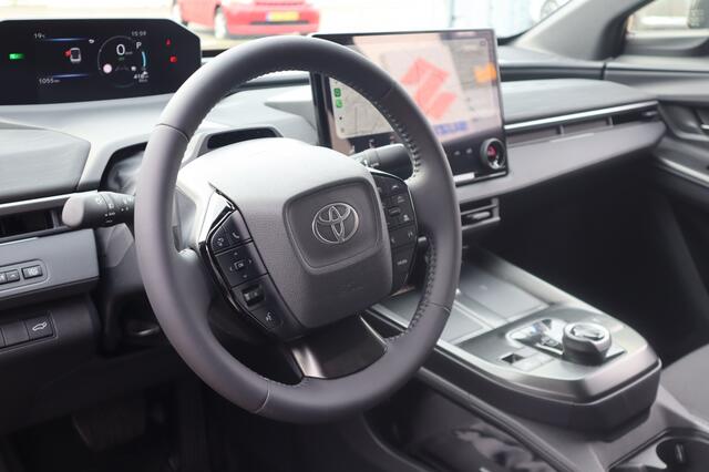 Toyota C-HR First Edition 77 kWh