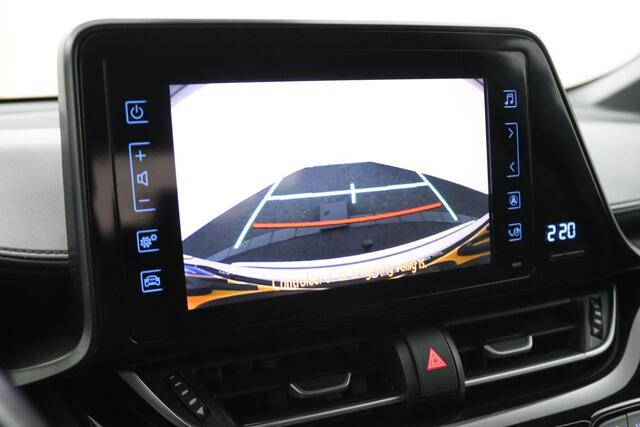 Toyota C-HR 1.8 Hybrid Dynamic | Cruise control | Parkeercamera | Trekhaak | Keyless |