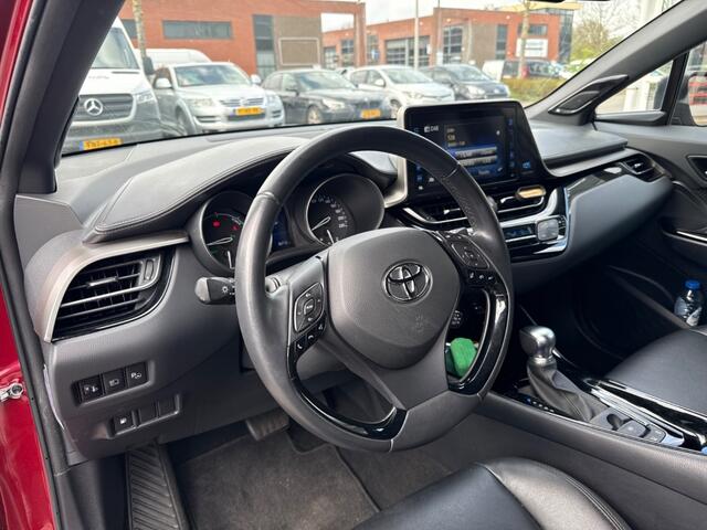 Toyota C-HR 1.8 Hybrid Style | Bi-tone | lederen bekleding