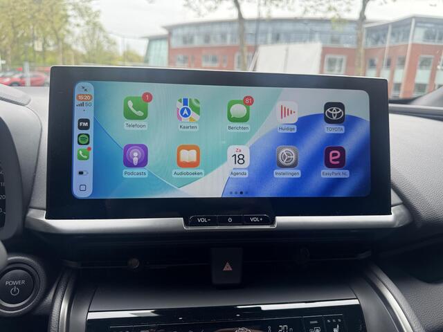 Toyota C-HR 2.0 Plug-in Hybrid 220 Dynamic | Stuur-/ & Stoelverwarming | Dodehoek detectie | Elektrische kofferbak | Parkeersensoren