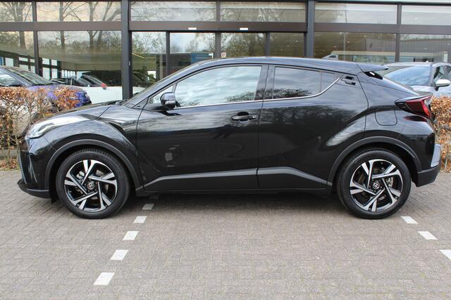 Toyota C-HR 1.8 Hybrid Dynamic | Rijklaar | Trekhaak | Apple/Android | Camera | Adap. Cruise | Clima | DAB+ | PDC | Blind Spot