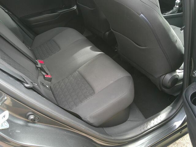 Toyota C-HR 1.8 Hybrid Dynamic pdc v+a