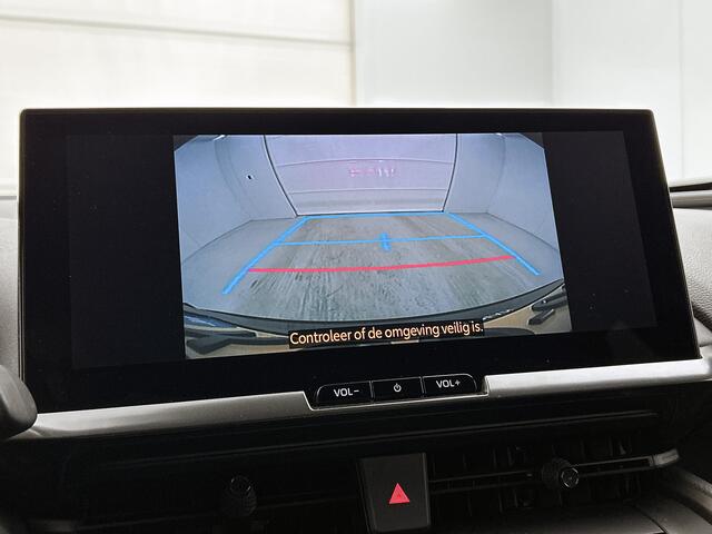 Toyota C-HR 1.8 Hybrid 140 First Edition | Groot Scherm | Elektrische achterklep | Bi-Tone |