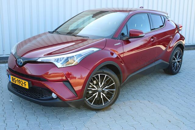 Toyota C-HR 1.8 Hybrid Style | Incl. 12 maanden garantie | Adaptieve cruise control | Lane assist | JBL audio | Afneembare trekhaak | Parkeercamera | Navigatie | Stoelverwarming |