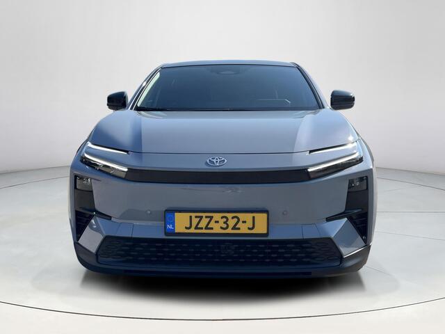 Toyota C-HR First Edition 77 kWh | Manhattan grey | Demonstratie auto |