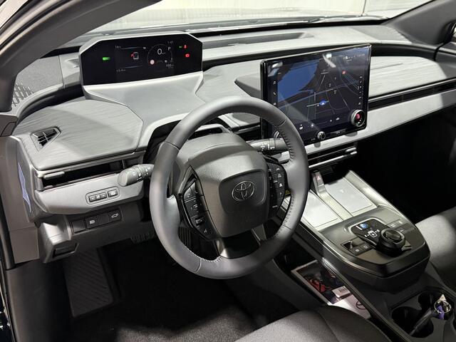 Toyota C-HR First Edition 77 kWh | VOORRAAD | 20" WIELEN | ¤2.000 INRUILPREMIE