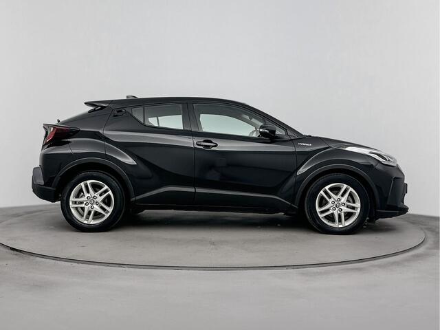 Toyota C-HR 1.8 Hybrid Active | Apple Carplay/Android Auto | Keyless start |