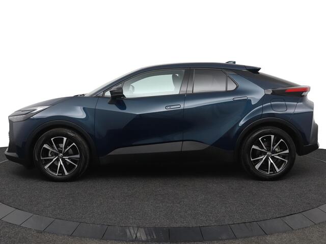 Toyota C-HR 1.8 Hybrid 140 First Edition | Navigatie | Trekhaak | 360 graden camera | Parkeersensoren |