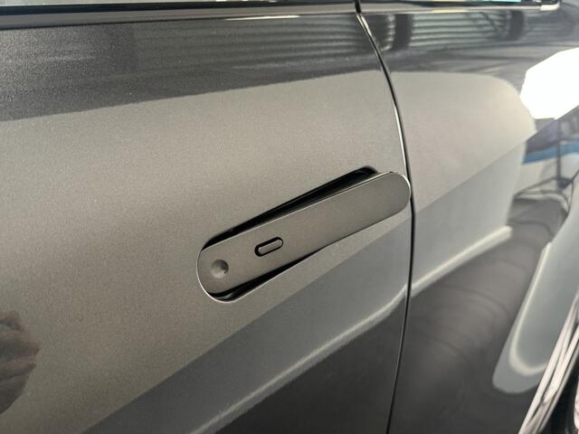 Toyota C-HR 2.0 Plug-in Hybrid 220 Active | Nieuwe Auto | Origineel NL | Stuur\Stoelverwarming | BSM |