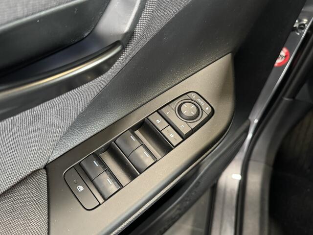 Toyota C-HR 2.0 Plug-in Hybrid 220 Active | Nieuwe Auto | Origineel NL | Stuur\Stoelverwarming | BSM |