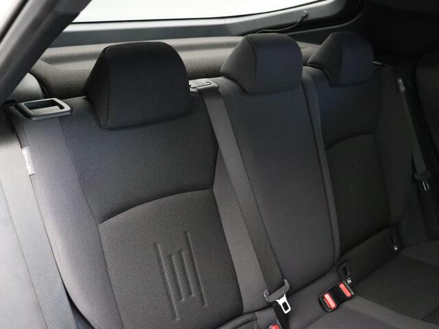 Toyota C-HR 2.0 Plug-in Hybrid 220 First Edition | Stoel- en stuurwielverwarming | Voorruitverwarming | Keyless Entry | All Season Banden |