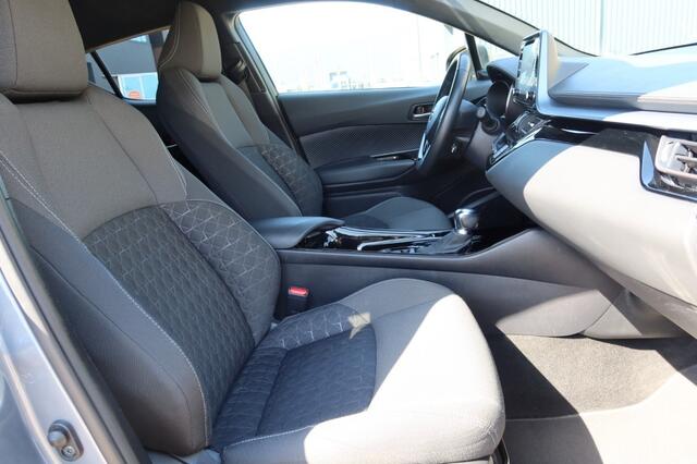 Toyota C-HR 2.0 HYBRID EXECUTIVE, APPLE CARPLAY, CAMERA ENZ...